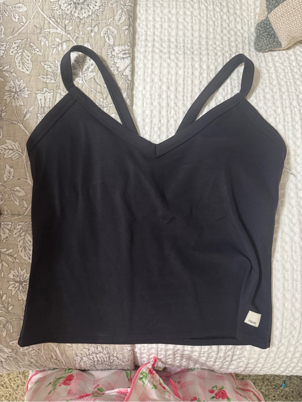 Vuori Black All the form V neck tank